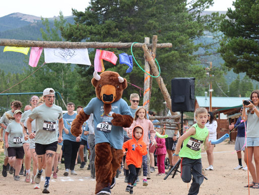 Duc the Buffalo Starts the Fiat Fest 5k Race.